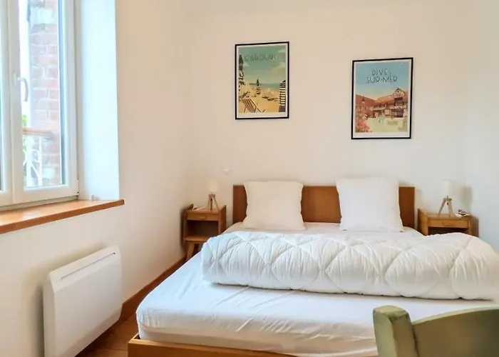 PN 84, Maison 4-6 personnes , jardin , plage et centre ville à 15 min à pied