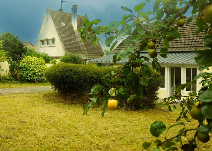 Maison avec jardin, centre ville et plage à pieds